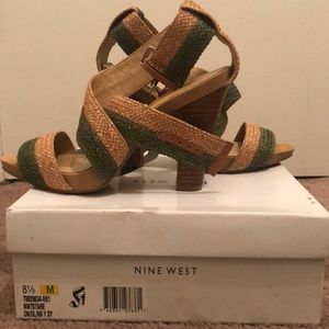 Sandals with heels